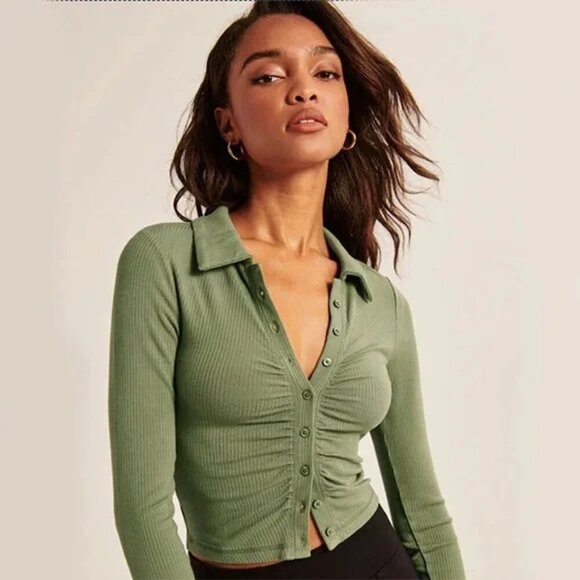 Abercrombie & Fitch Tops - Abercrombie &‎ Fitch Green Ribbed Button Front Top